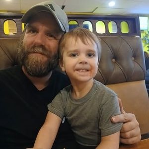 Meet your Posher, Thomas